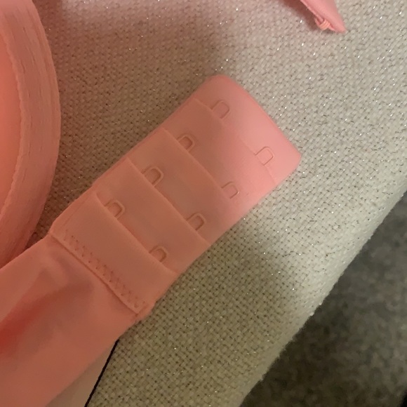 Victoria’s Secret Lined Perfect Coverage Bra - Picture 6 of 15